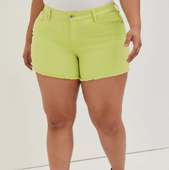 Torrid Mid Rise Midi Shorts Vintage Stretch Lime Size 14 - Picture 2 of 10